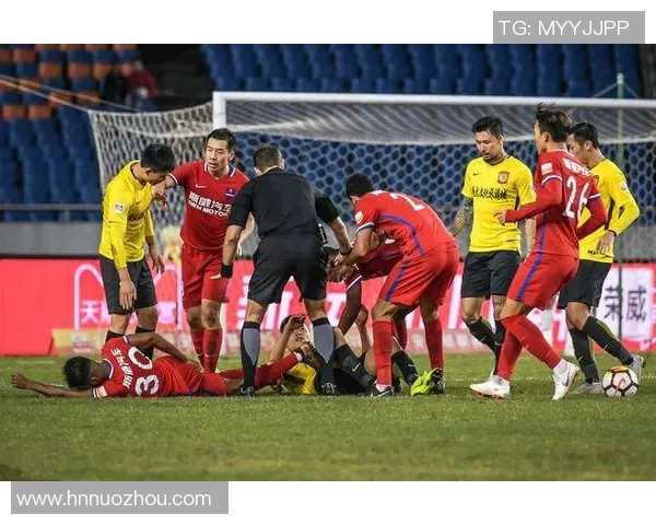 2016年恒大与重庆的巅峰对决回顾及精彩瞬间分析