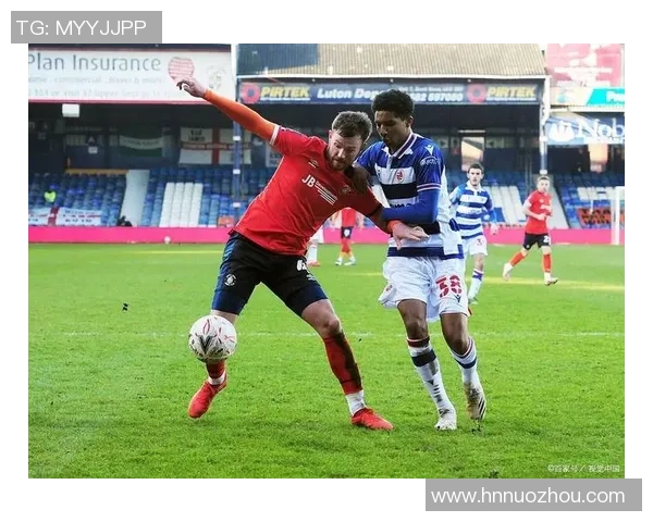 前进之鹰与阿尔克马的激烈对决揭示足球战术与团队精神的完美结合